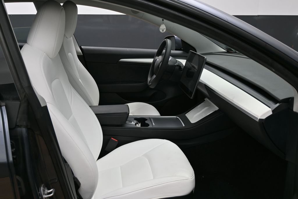 Used 2023 Tesla Model 3 Standard Range RWD image 38