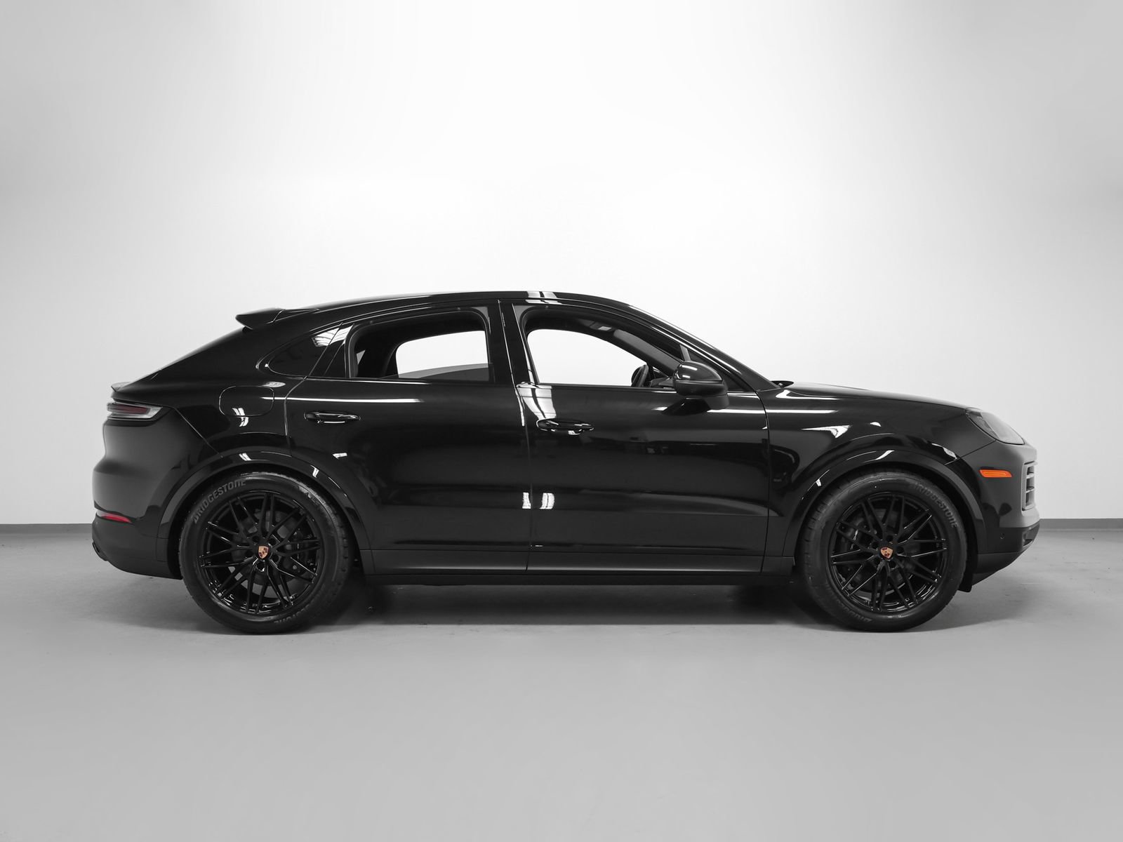 New 2026 Porsche Cayenne Coupe AWD/4WD image 13
