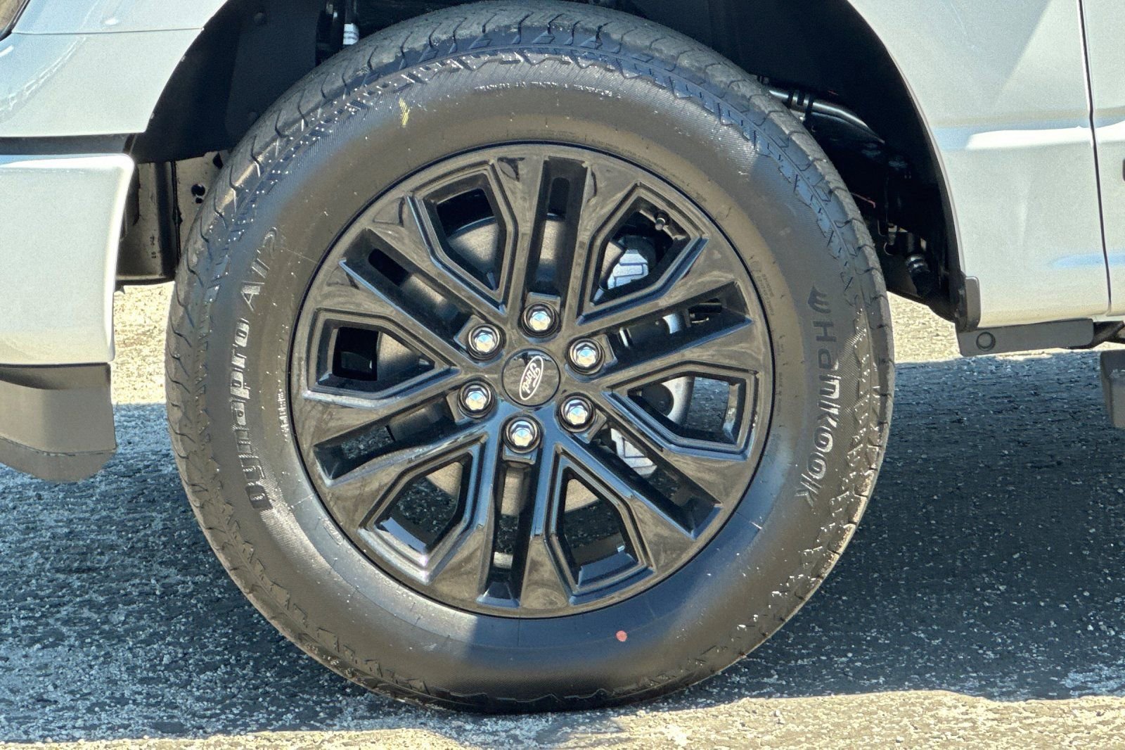 New 2026 Ford F150 Lariat w/ Equipment Group 501A Mid AWD/4WD image 24