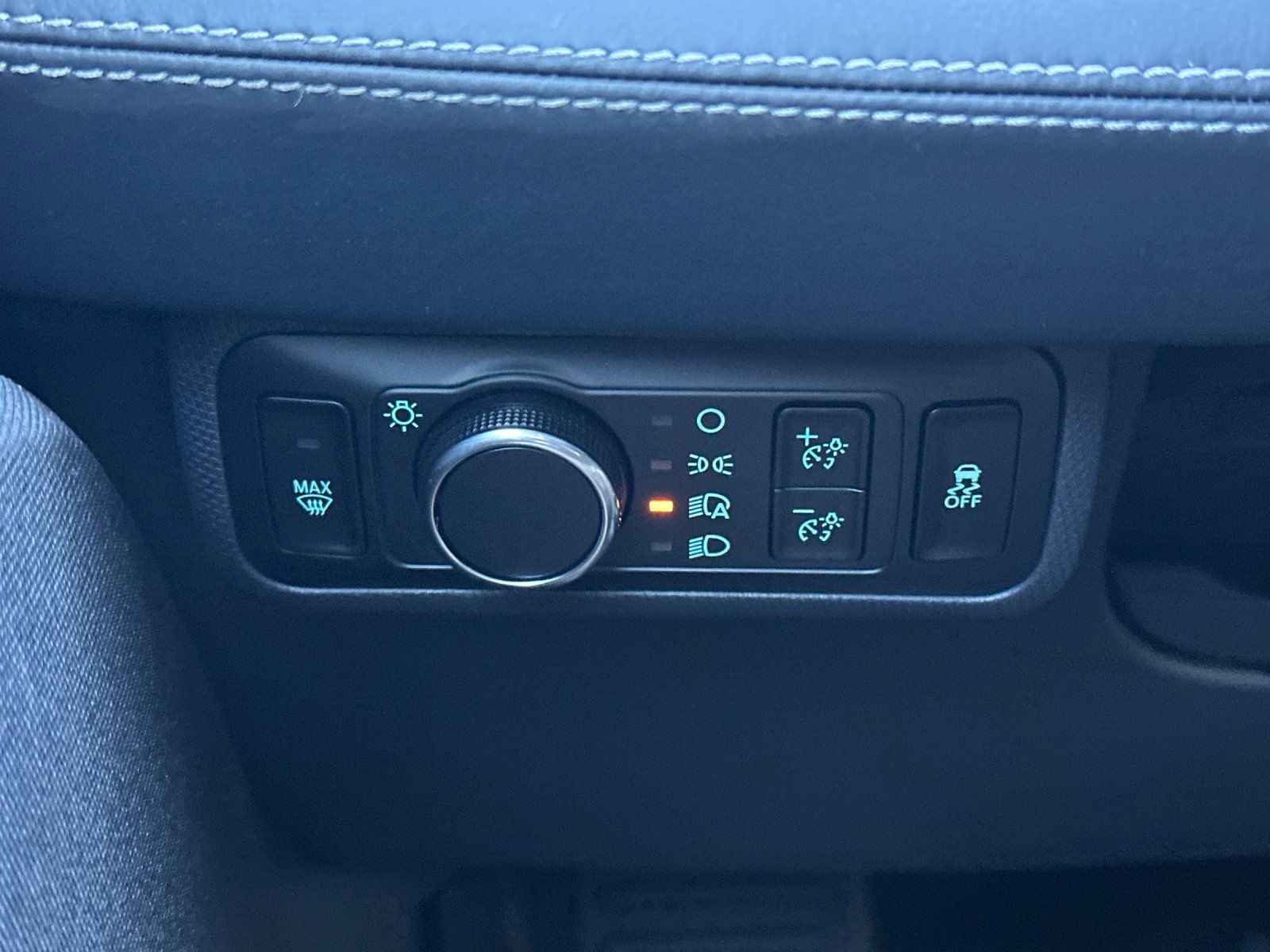 Used 2024 Ford Mustang Mach-E Select w/ Comfort Package Lite image 31