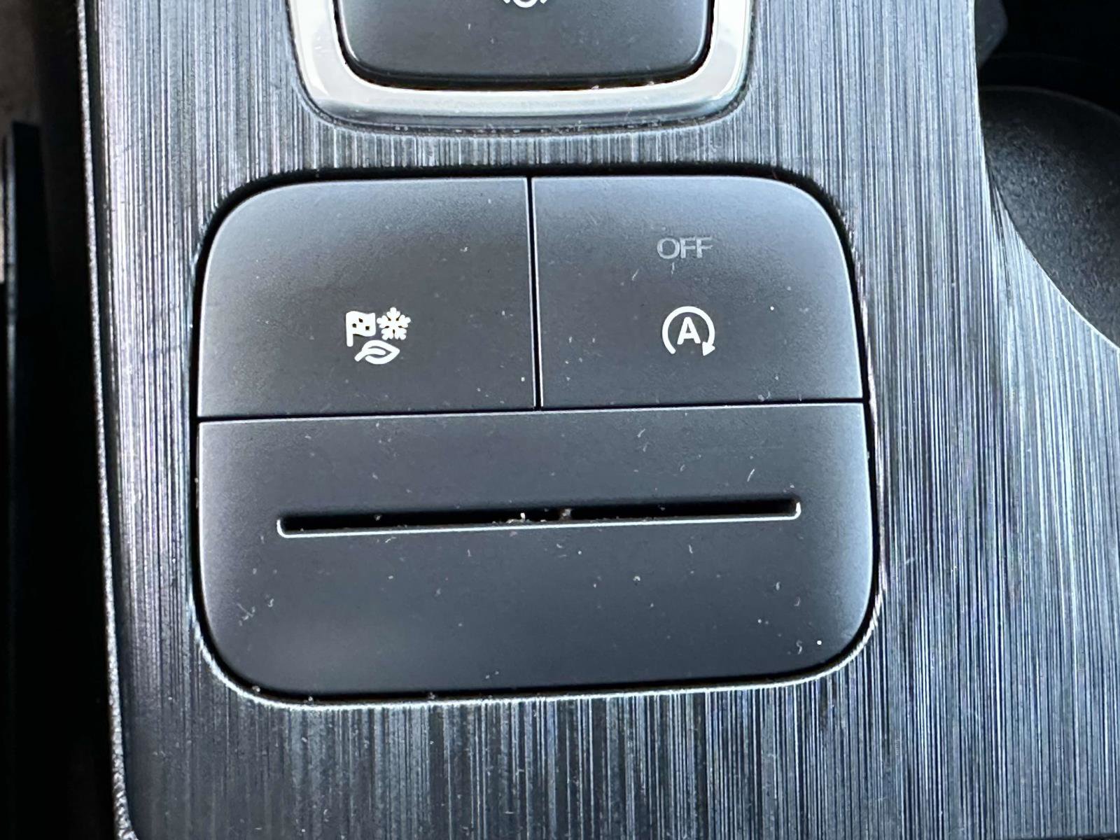 Certified 2022 Ford Escape SEL image 28