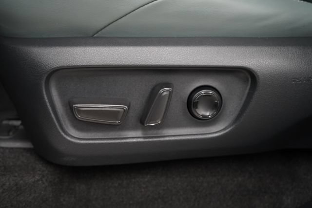 Used 2025 Toyota 4Runner Trailhunter AWD/4WD image 13