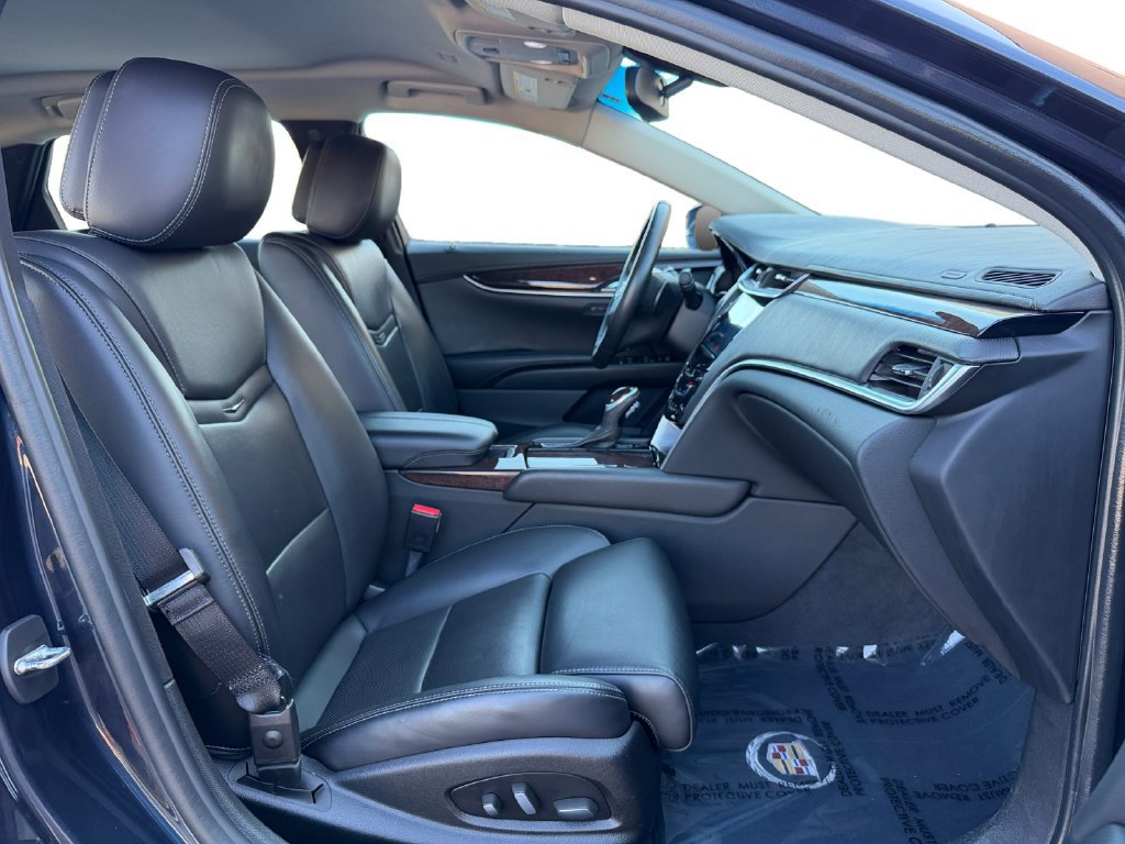 Used 2013 Cadillac XTS Luxury AWD/4WD image 18