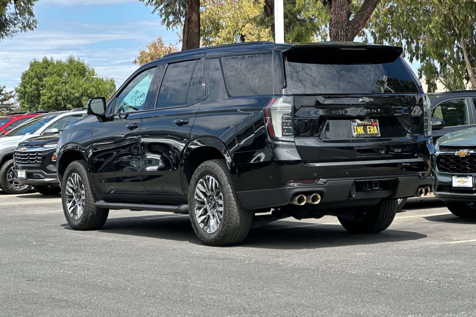 Used 2025 Chevrolet Tahoe Z71 w/ Z71 Off-Road Package AWD/4WD image 6