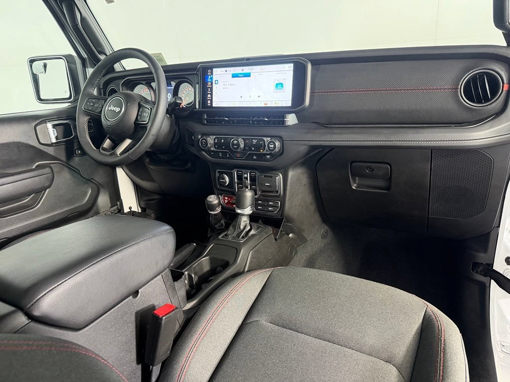 Certified 2025 Jeep Gladiator Rubicon w/ Convenience Group AWD/4WD image 14