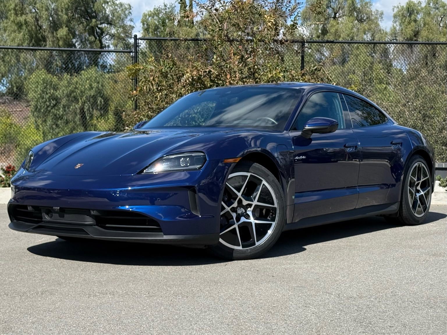 Certified 2025 Porsche Taycan image 1