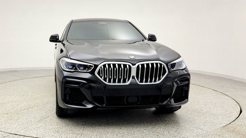 Used 2022 BMW X6 xDrive40i w/ Executive Package AWD/4WD image 2