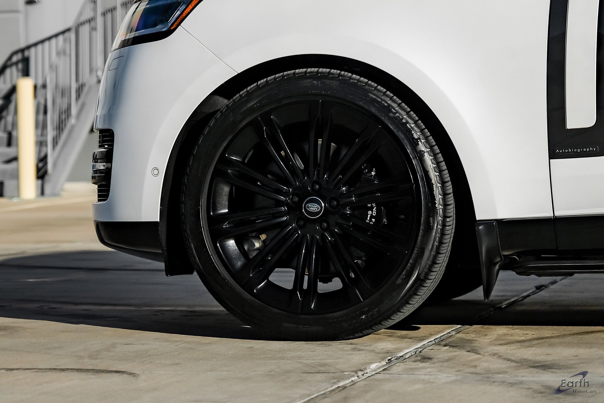 Used 2023 Land Rover Range Rover Long Wheelbase Autobiography image 94