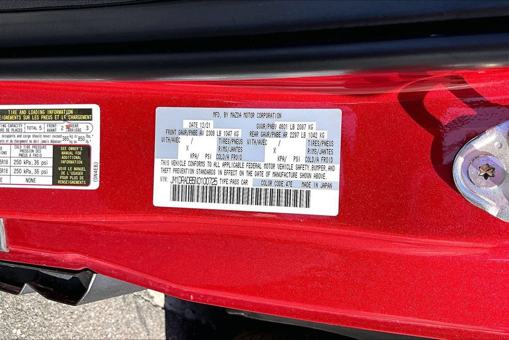 Certified 2022 MAZDA MX-30 Electric w/ Premium Plus Pkg FWD image 17