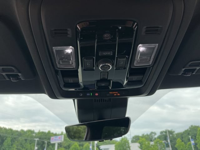 New 2026 Chevrolet Suburban High Country RWD image 39