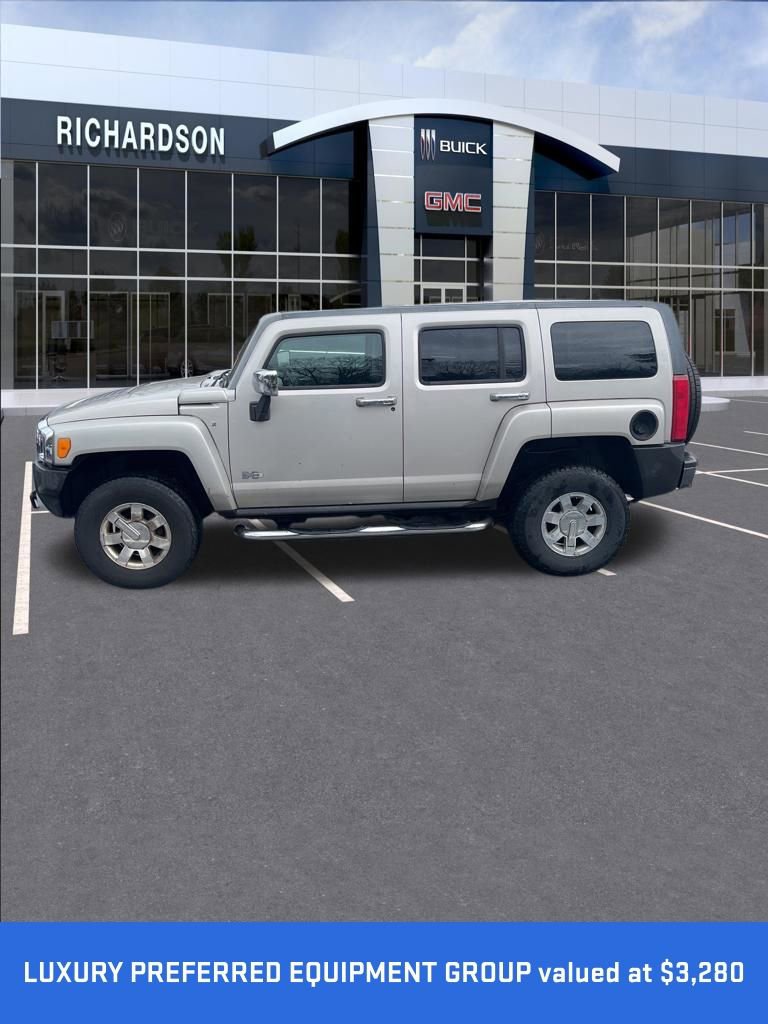 Used 2008 HUMMER H3 Luxury AWD/4WD image 2