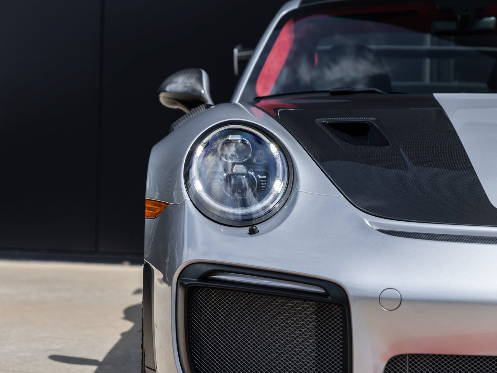 Certified 2018 Porsche 911 GT2 RS RWD image 29