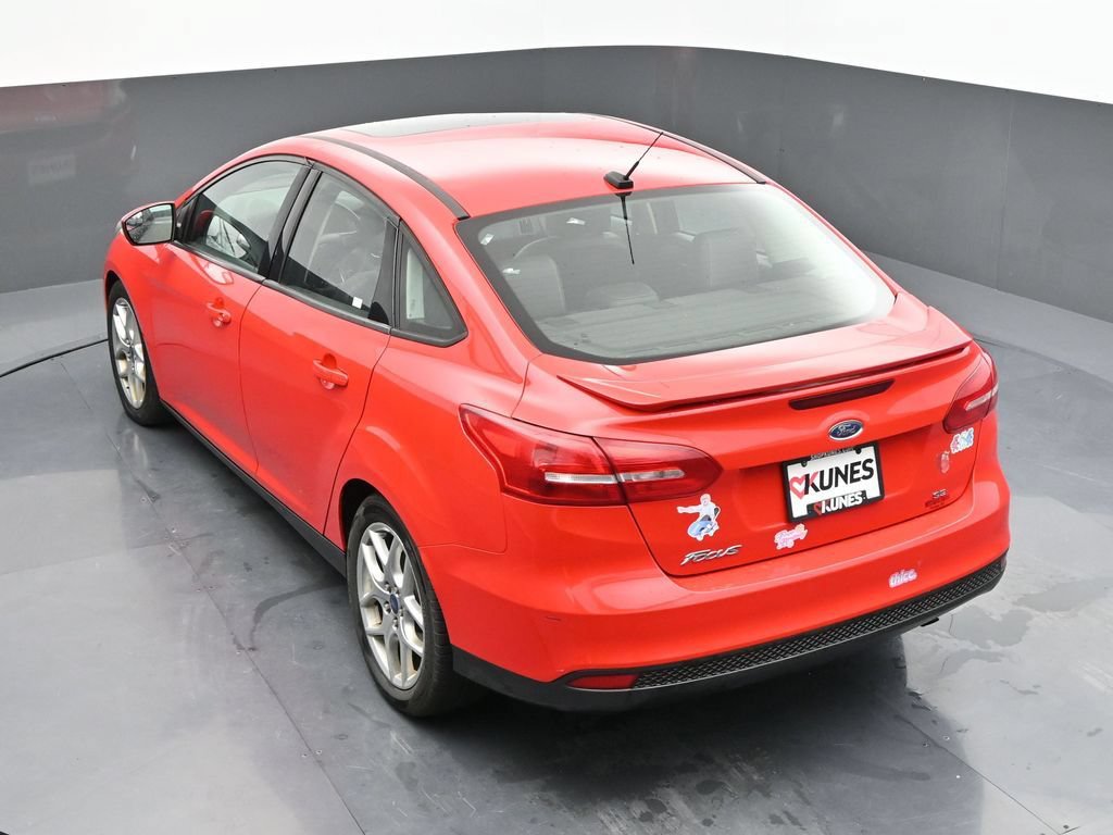 Used 2015 Ford Focus SE w/ Equipment Group 201A FWD image 22