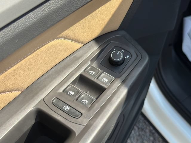 Used 2023 Volkswagen Atlas Cross Sport SEL AWD/4WD image 23