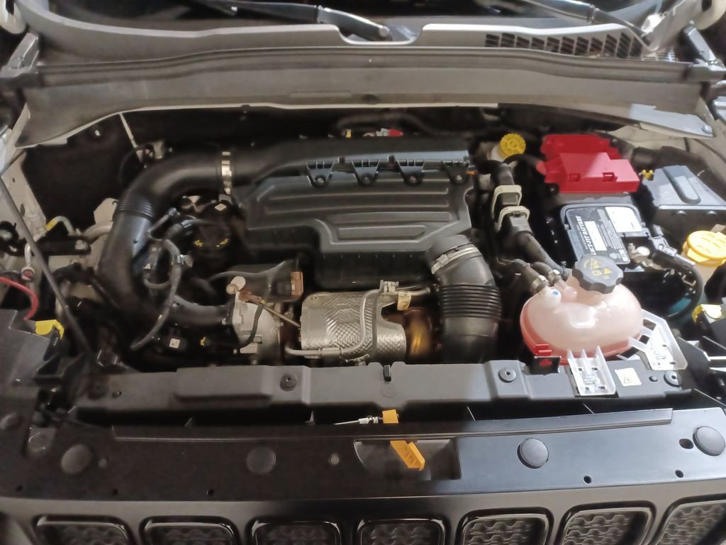 Used 2022 Jeep Renegade Altitude w/ Convenience Group image 17