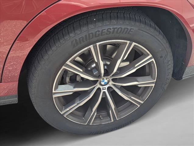 Used 2022 BMW X6 xDrive40i w/ Executive Package AWD/4WD image 21
