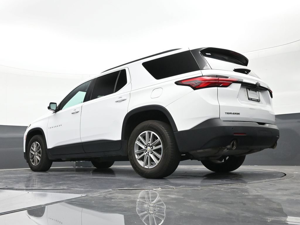 Used 2022 Chevrolet Traverse LT image 22
