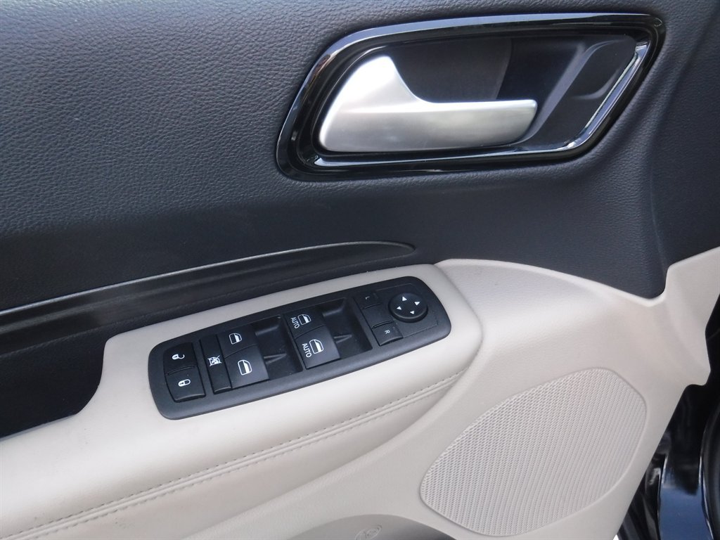 Used 2021 Dodge Durango SXT AWD/4WD image 13