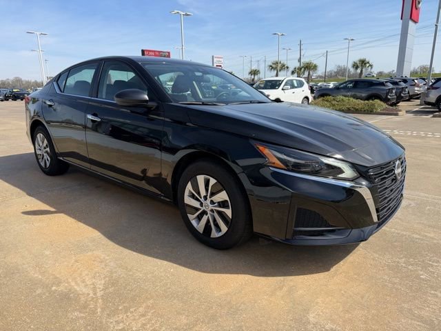 Used 2025 Nissan Altima 2.5 S image 7