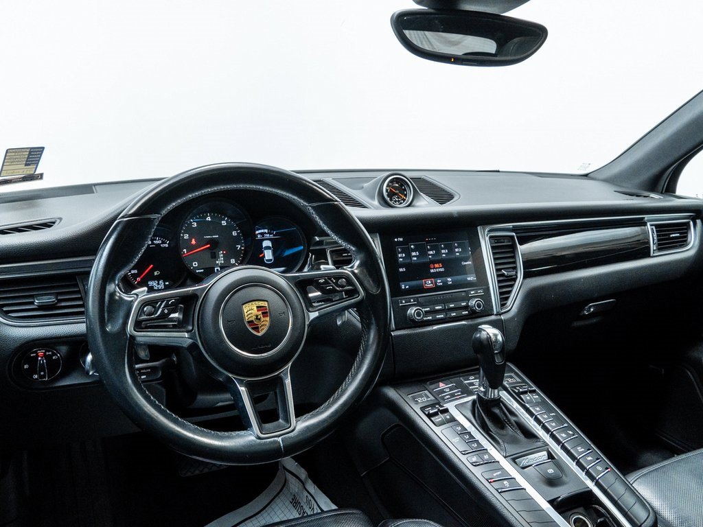 Used 2017 Porsche Macan S image 4