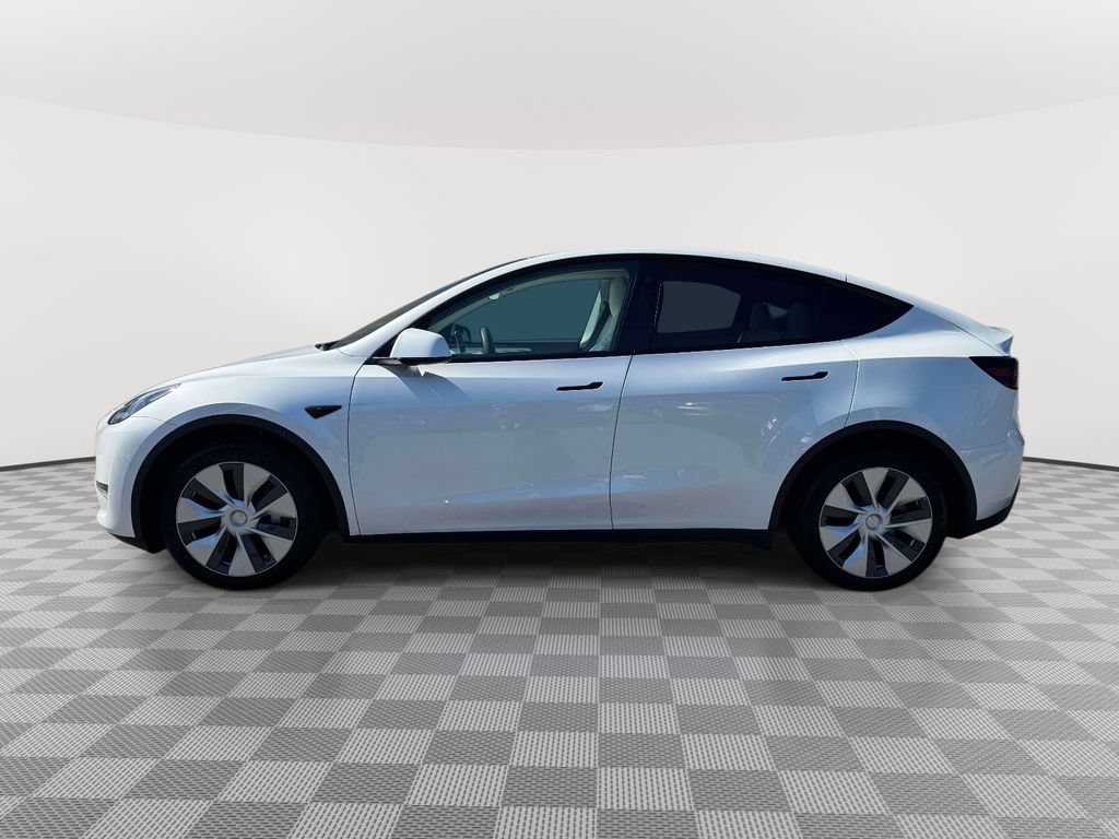 Used 2023 Tesla Model Y Long Range AWD/4WD image 4