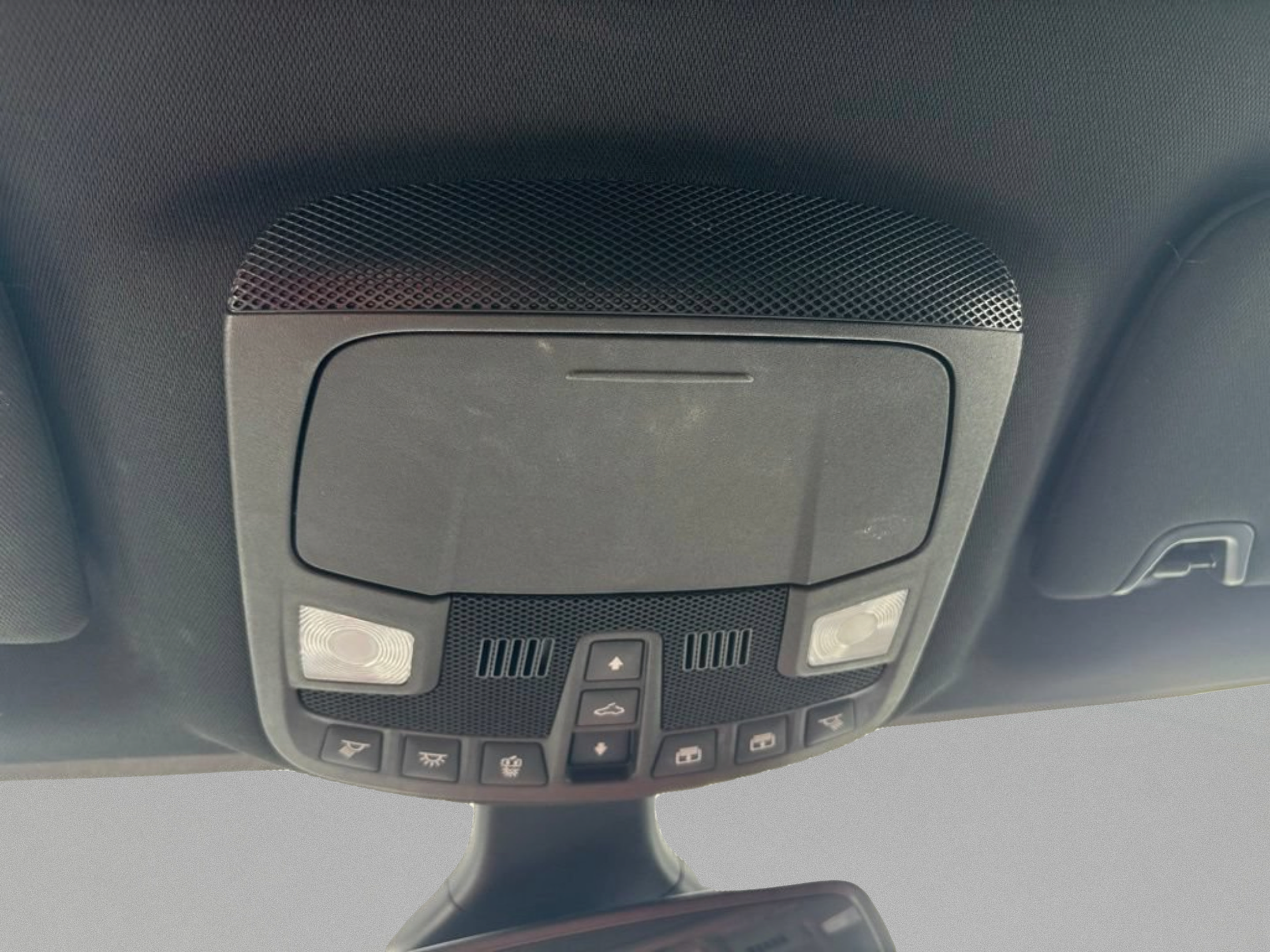 Used 2021 Ford Edge Titanium w/ Equipment Group 301A AWD/4WD image 18
