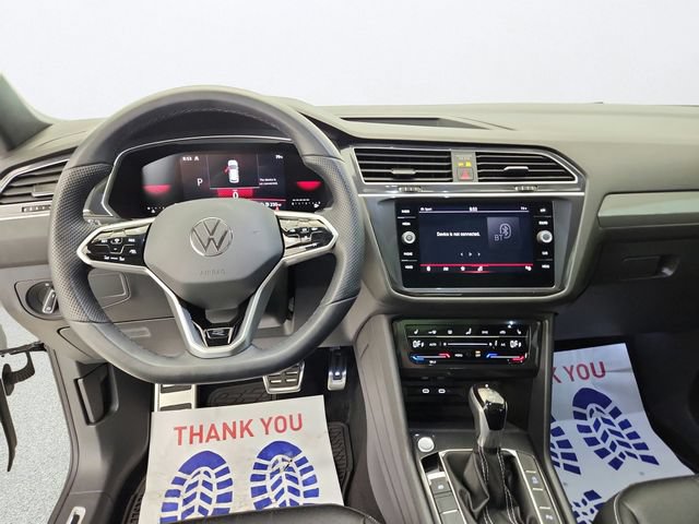 Used 2024 Volkswagen Tiguan SE R-Line AWD/4WD image 14