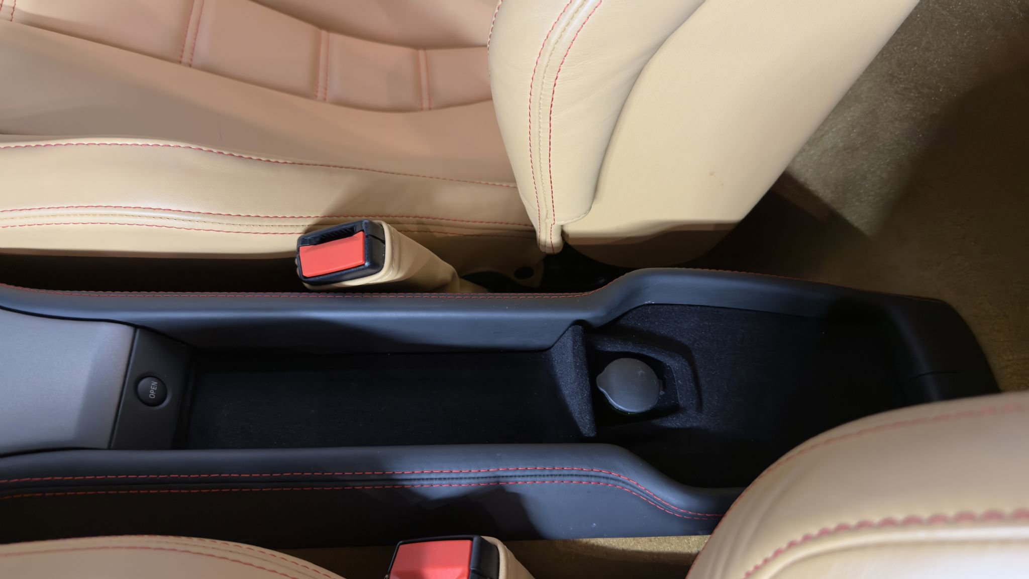 Used 2011 Ferrari 458 Italia Coupe image 96