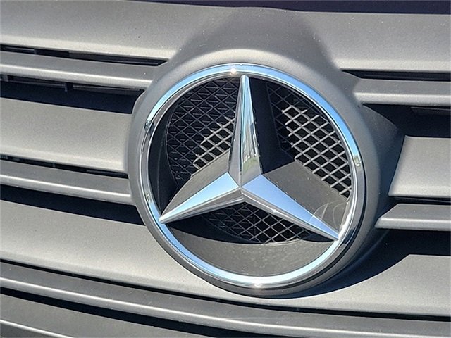 Used 2023 Mercedes-Benz Sprinter 4500 image 22
