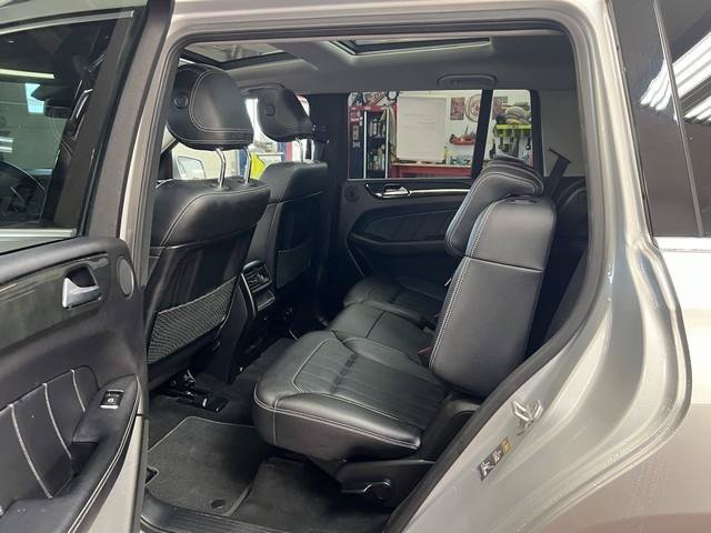 Used 2016 Mercedes-Benz GL 450 4MATIC image 8