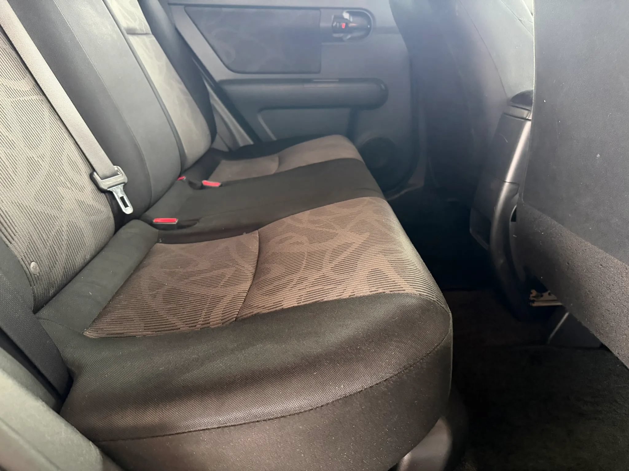Used 2015 Scion xB FWD image 12