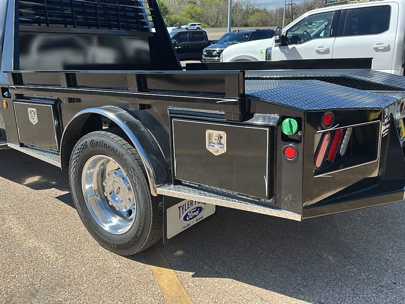 New 2026 Ford F550 4x4 Crew Cab Super Duty image 8