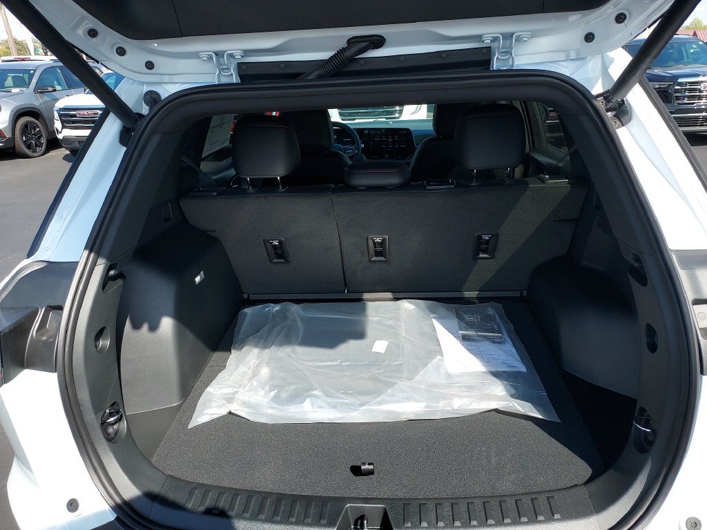 New 2027 Chevrolet Equinox RS w/ Convenience Package III FWD image 9