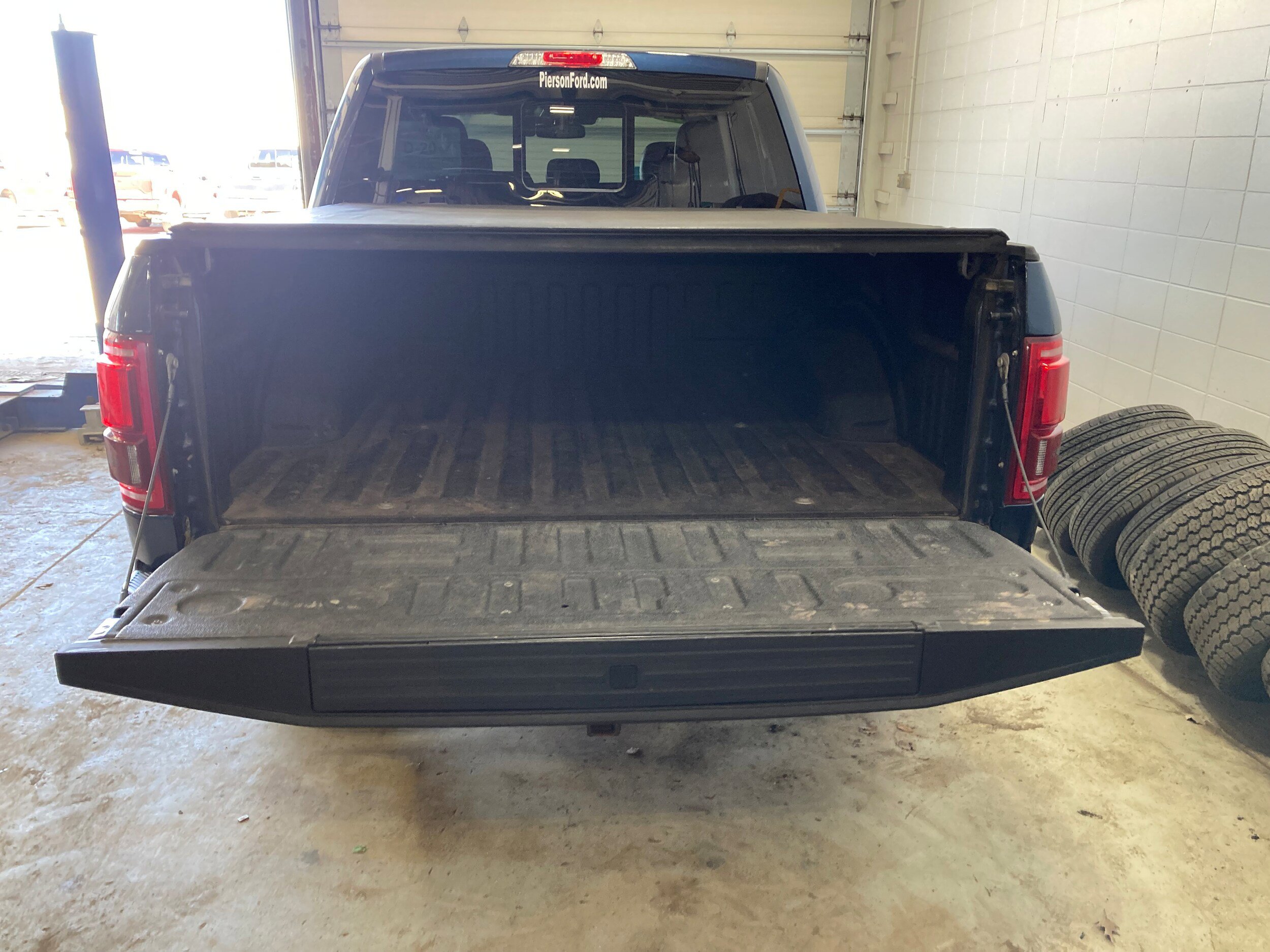 Used 2017 Ford F150 Limited w/ Trailer Tow Package image 17
