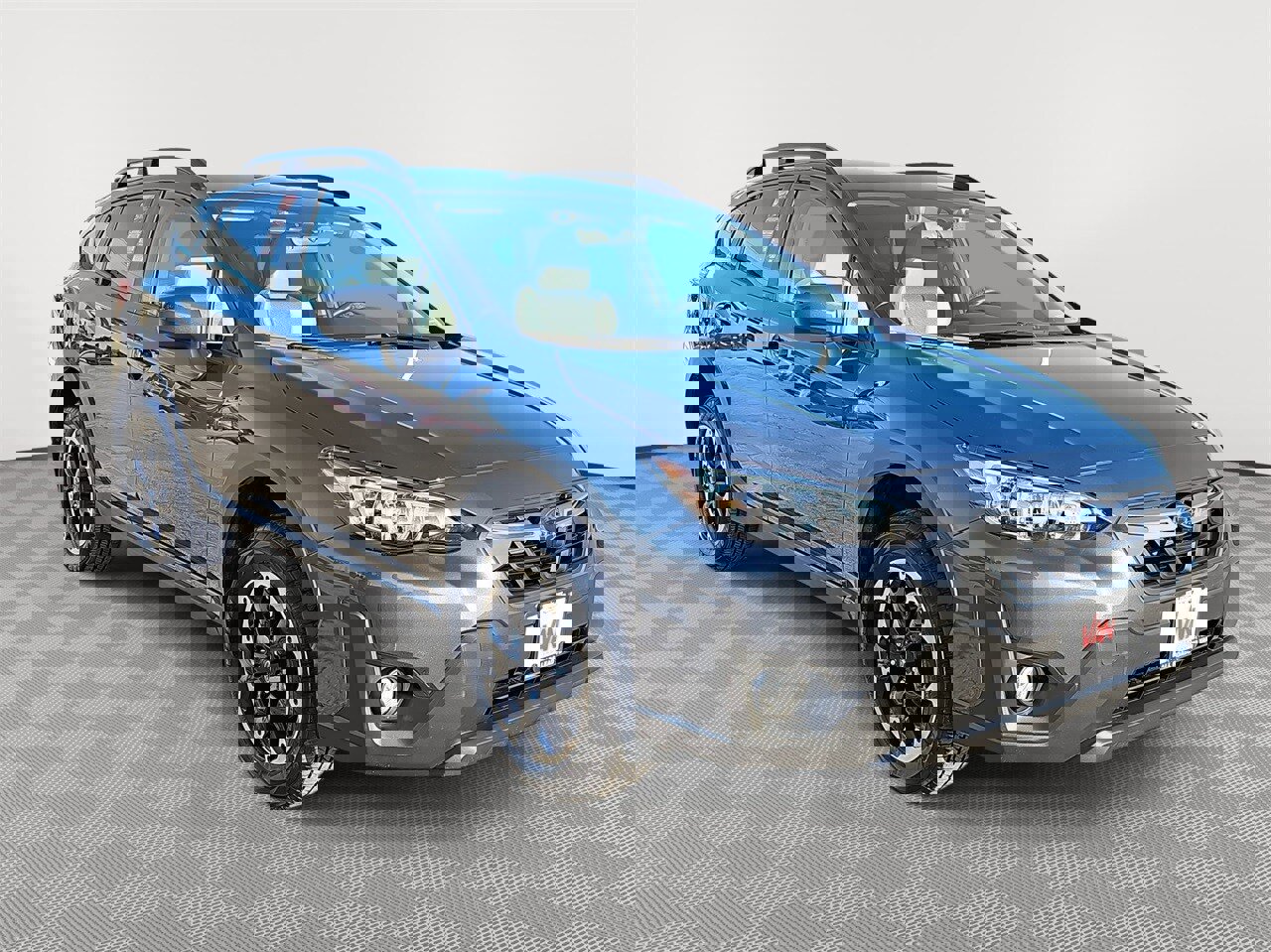 Used 2023 Subaru Crosstrek 2.0i Premium image 3