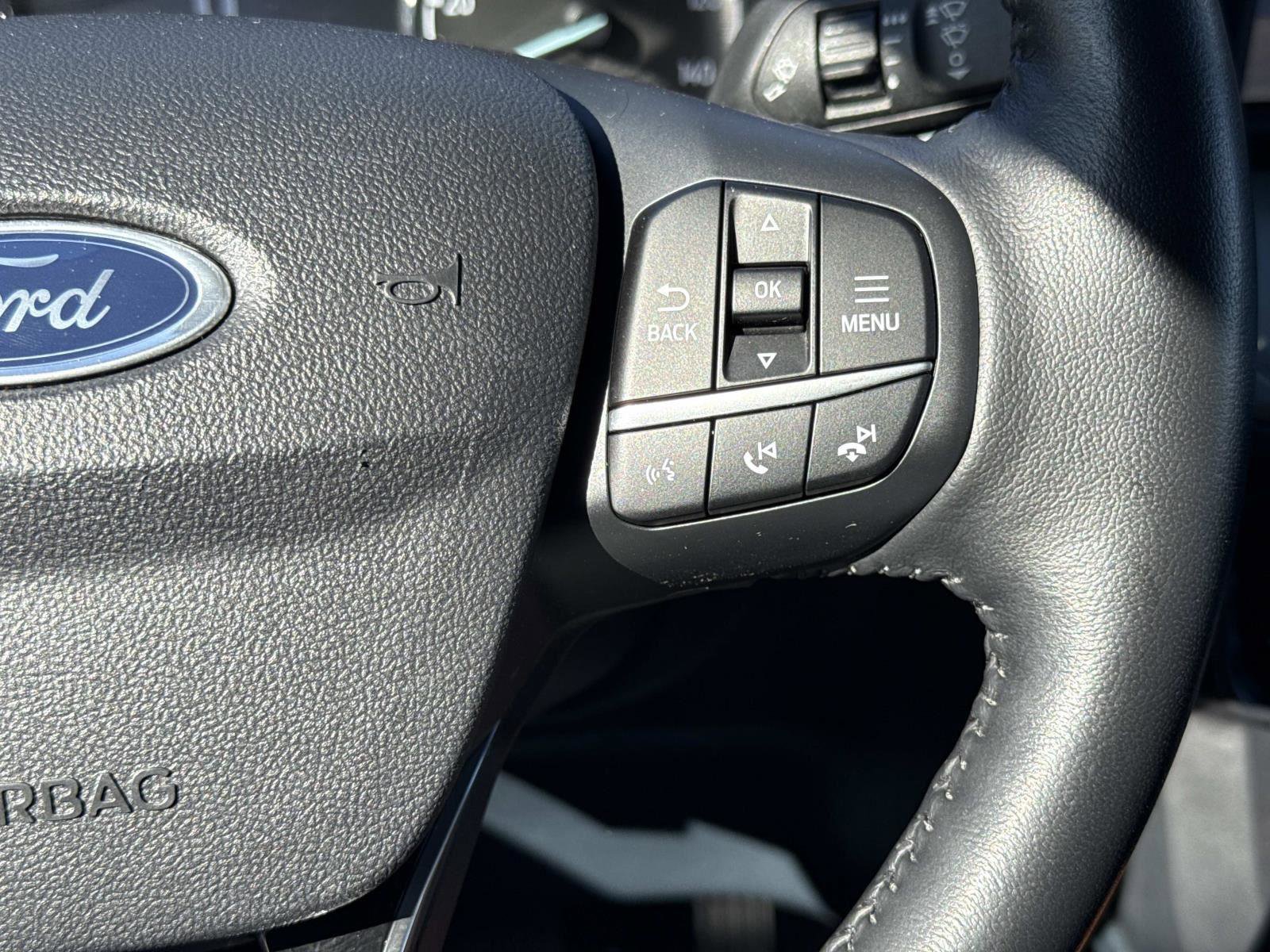 Used 2022 Ford Maverick Lariat image 8