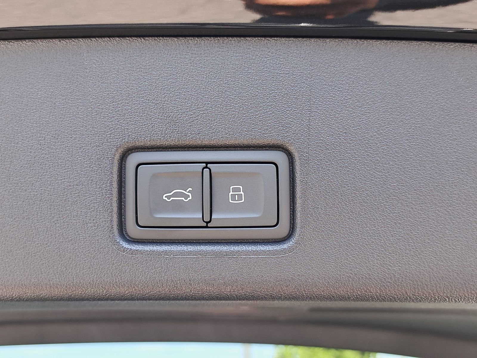 Certified 2025 Audi Q4 e-tron Premium Plus w/ Premium Plus AWD/4WD image 13