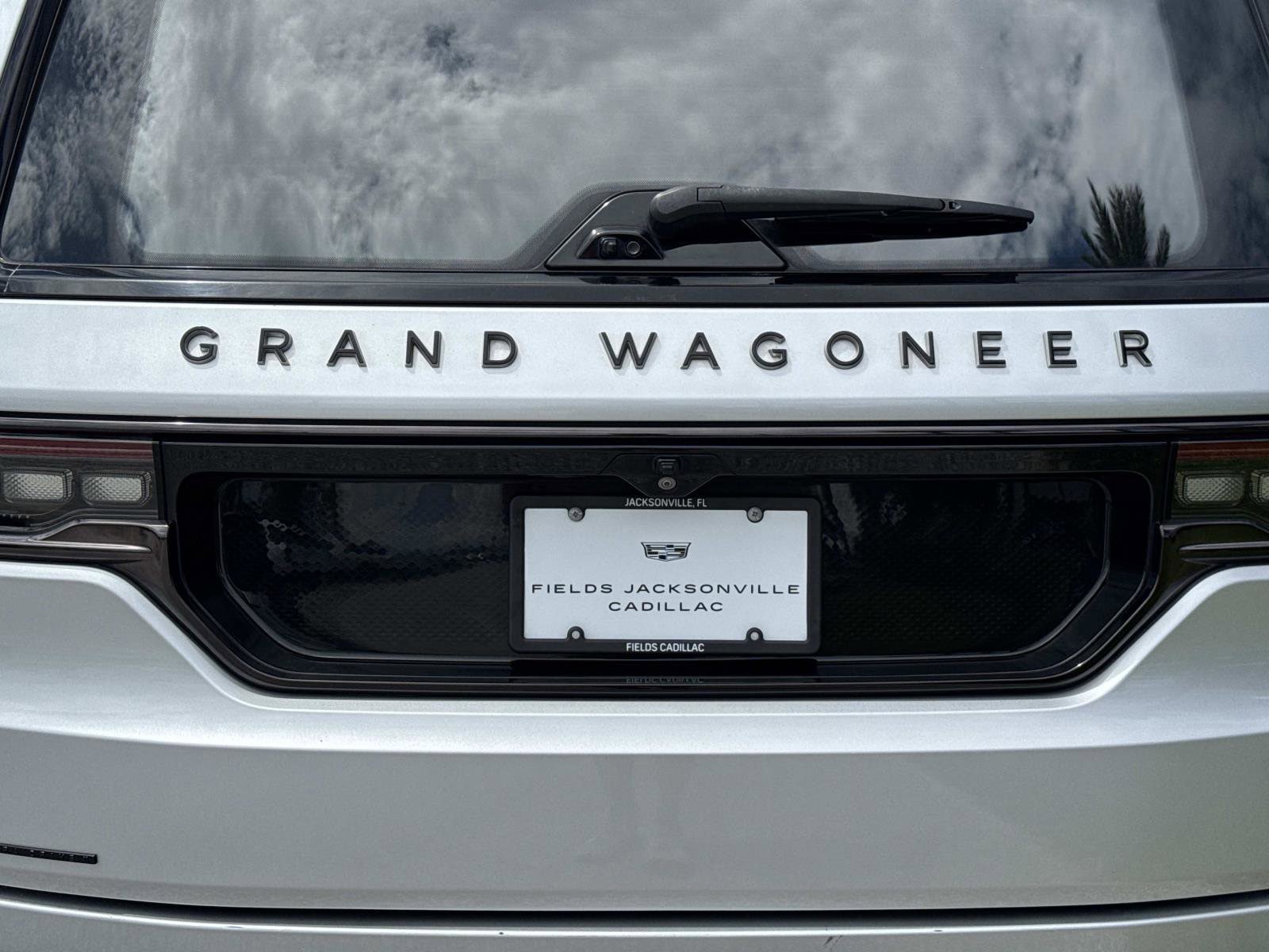 Used 2022 Jeep Grand Wagoneer Series II AWD/4WD image 10