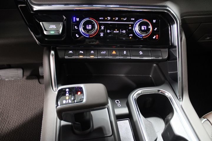 New 2026 GMC Sierra 1500 Denali w/ Denali Reserve Package AWD/4WD image 36