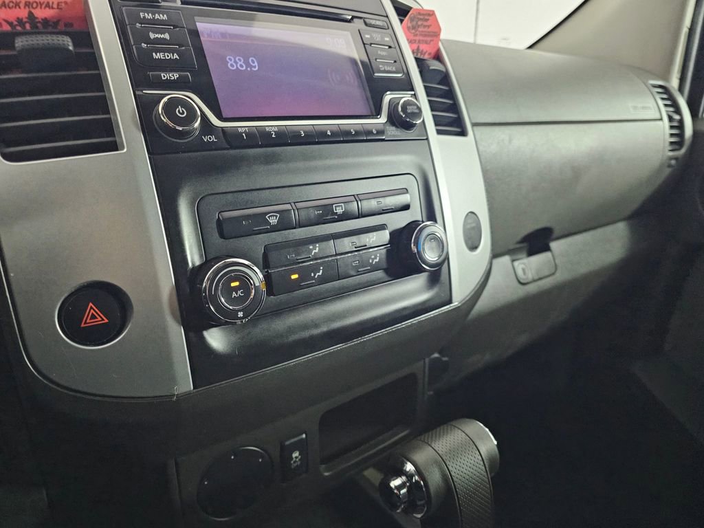 Used 2015 Nissan Xterra S image 29