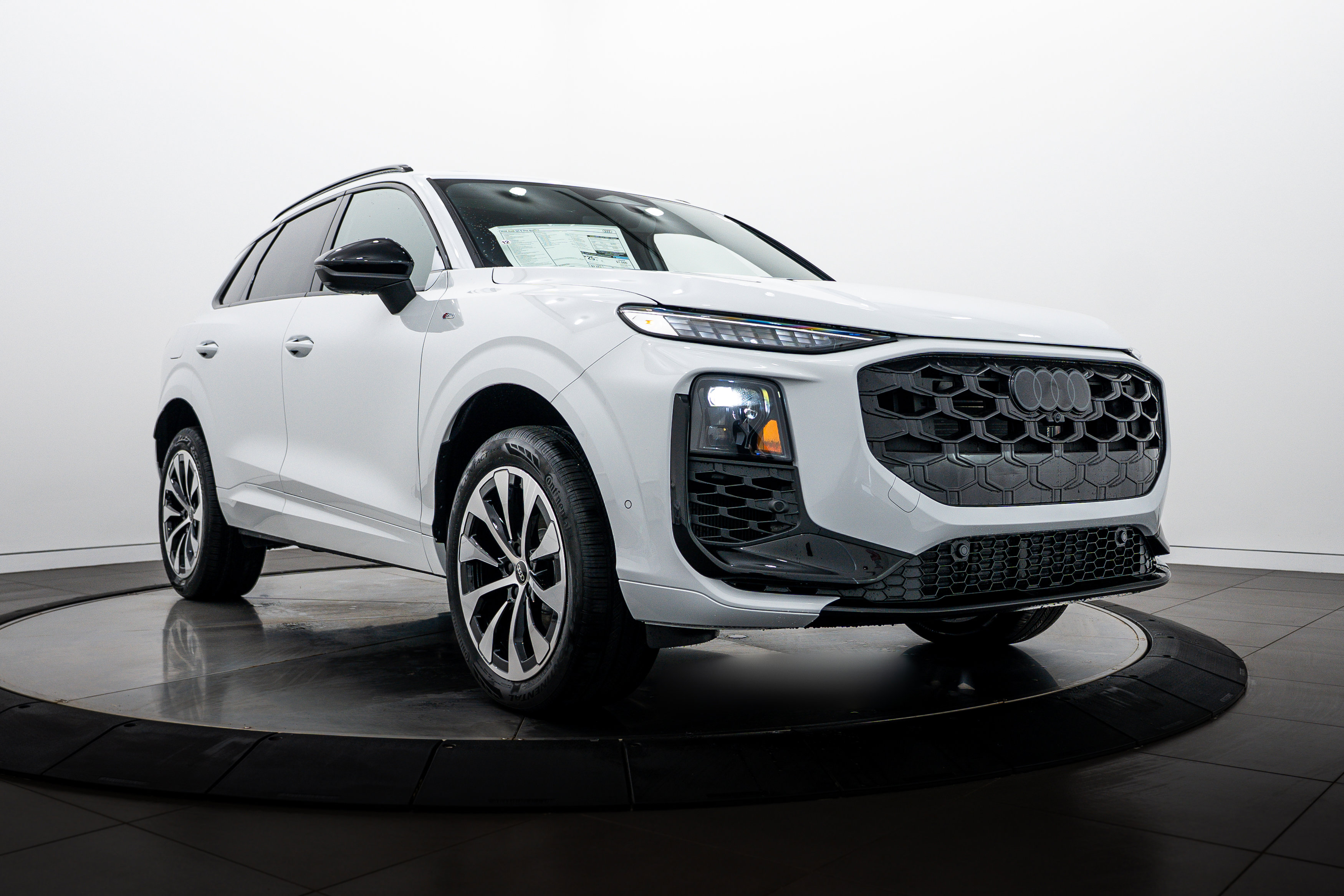 New 2026 Audi Q3 quattro 2.0T