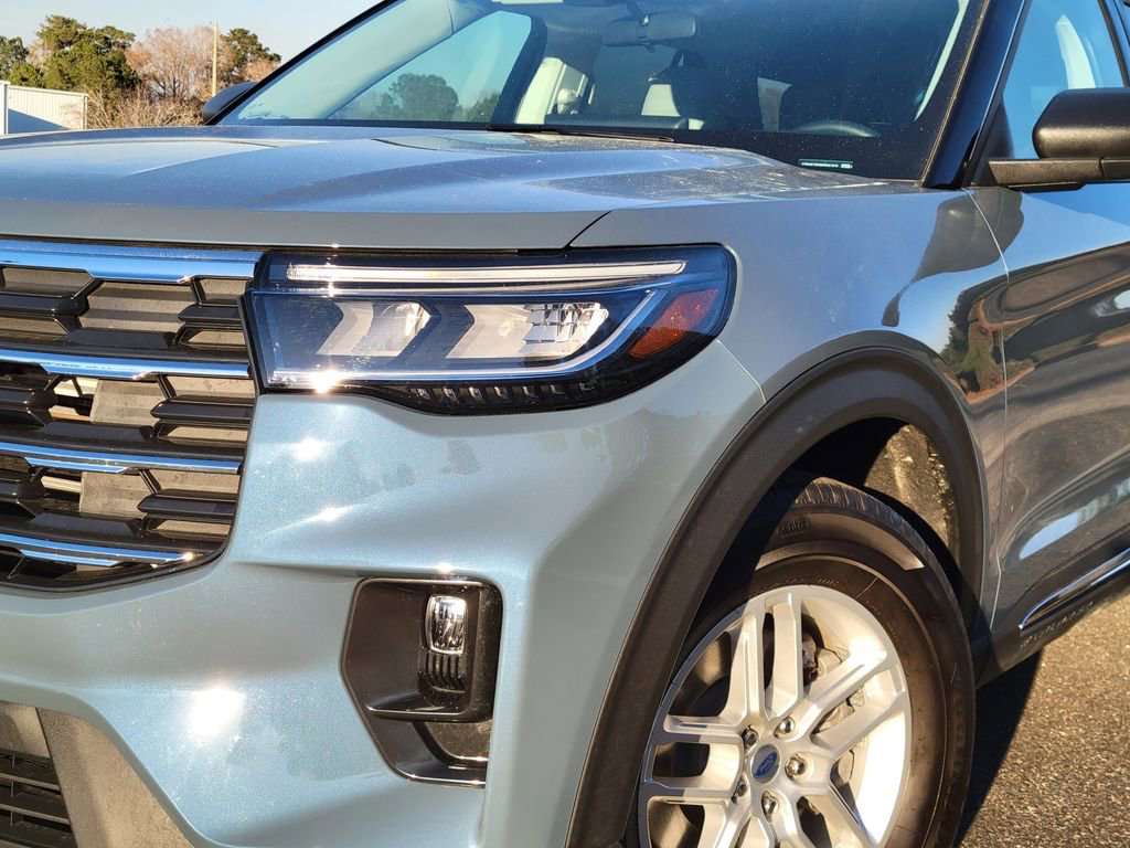 Certified 2025 Ford Explorer Active w/ Active Comfort Package image 9