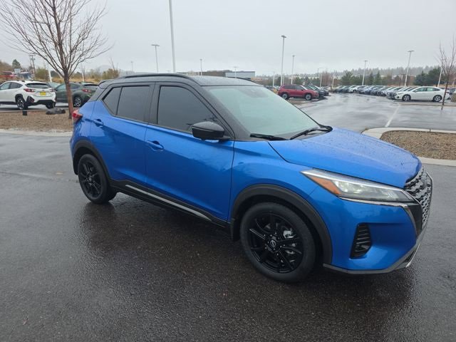 Used 2023 Nissan Kicks SR