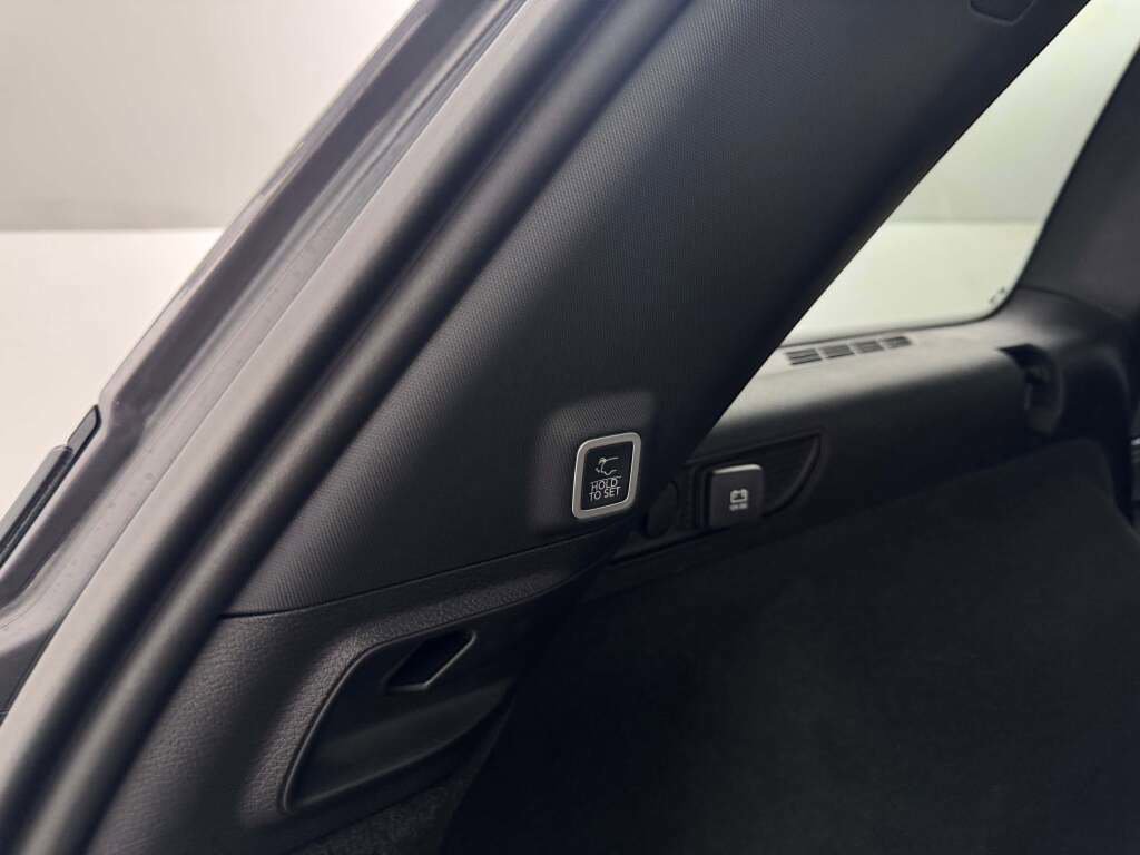 New 2025 Jeep Grand Cherokee Overland image 37