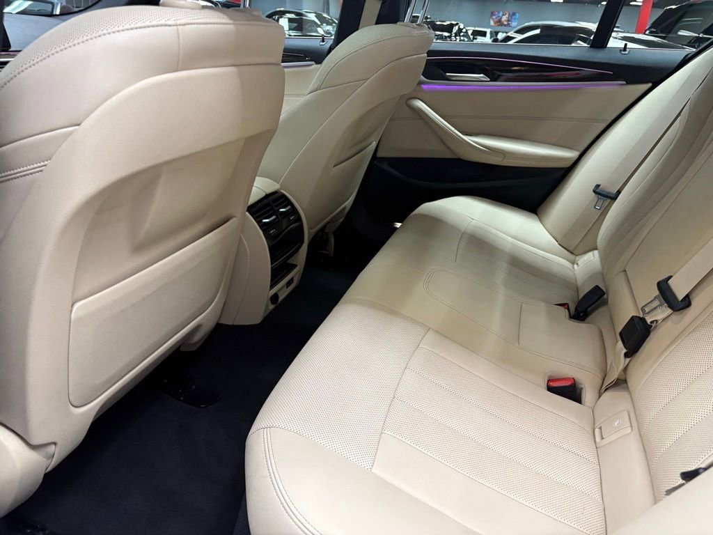 Used 2023 BMW 540i xDrive w/ Convenience Package AWD/4WD image 47