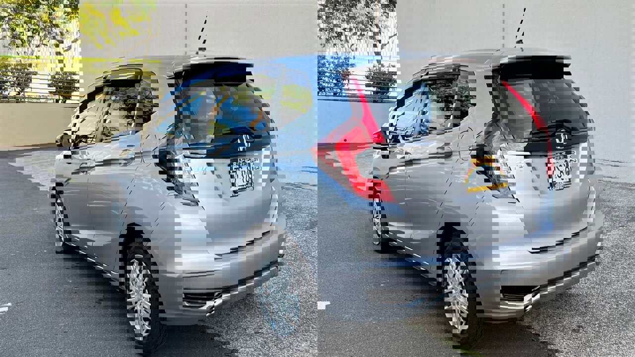 Used 2020 Honda Fit LX image 3