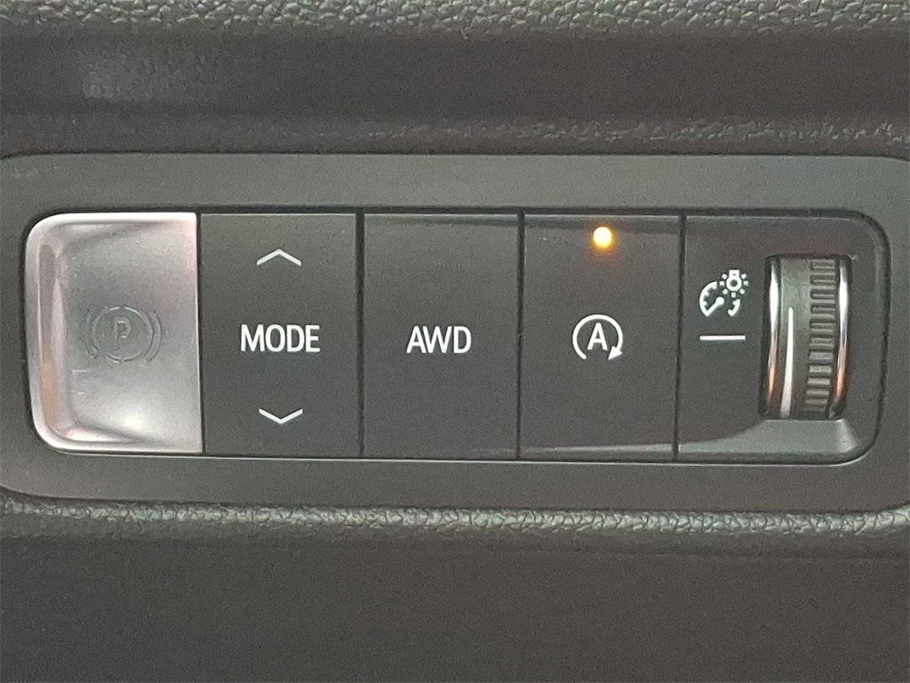 Used 2024 Chevrolet Traverse Z71 w/ Enhanced Driving Package image 23