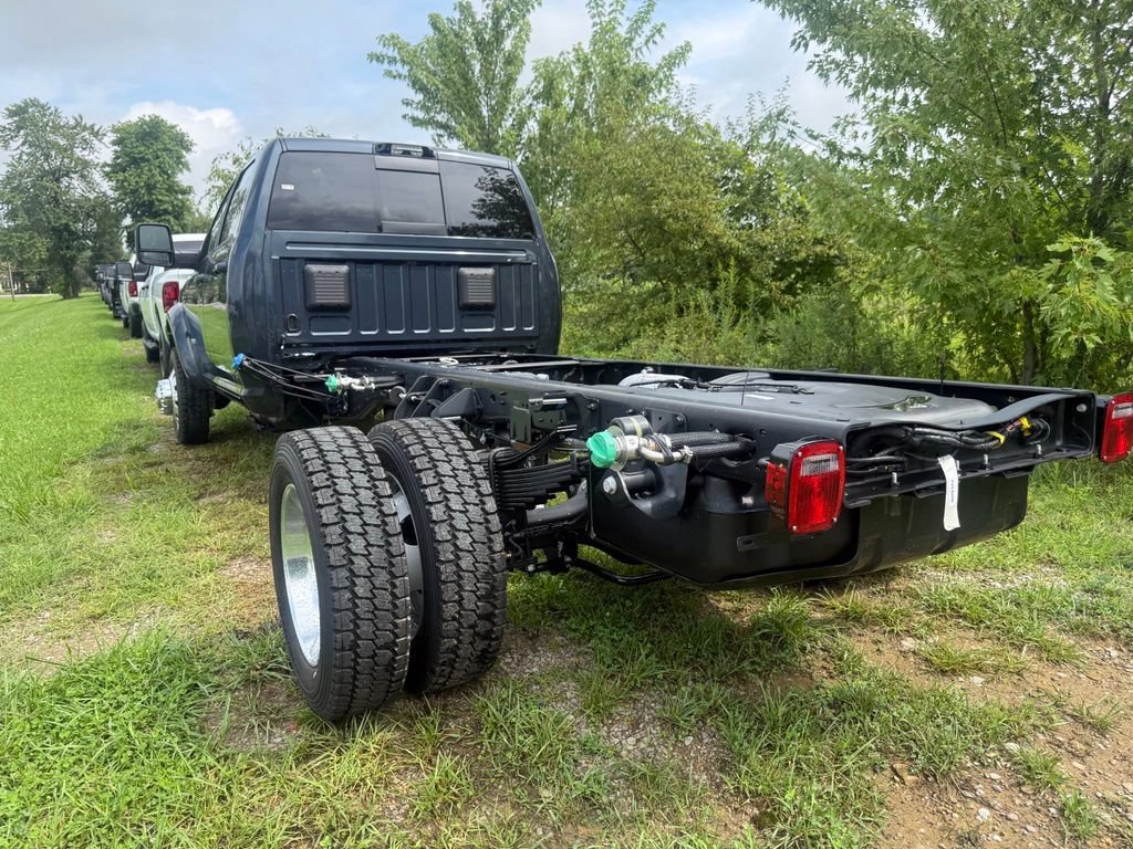 New 2026 RAM 5500 4x4 Crew Cab w/ Laramie Trim Package image 6