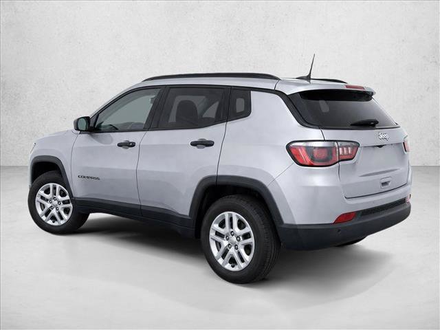 Used 2017 Jeep Compass Sport w/ Tech Group FWD image 5