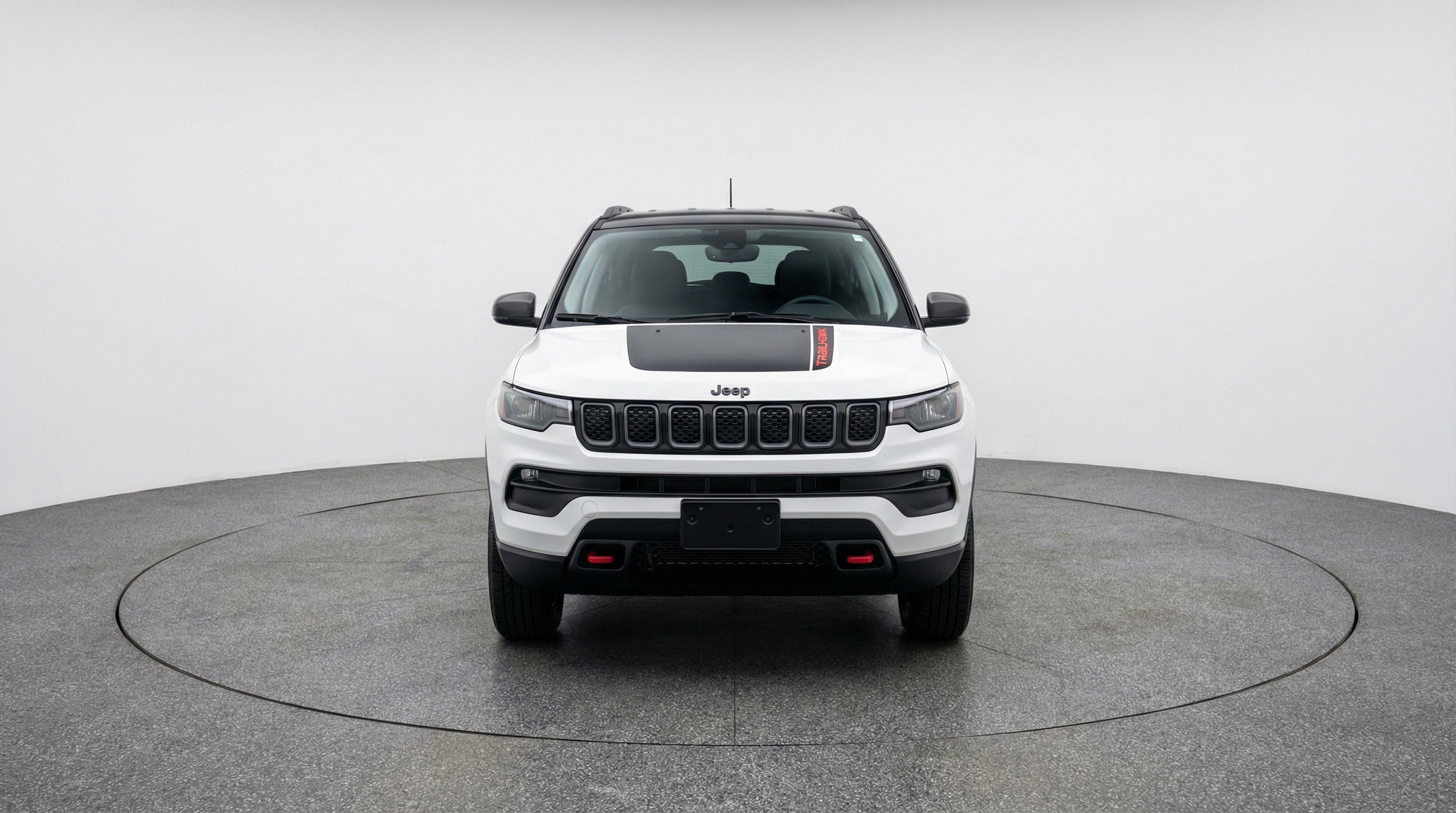 Used 2025 Jeep Compass Trailhawk AWD/4WD image 2